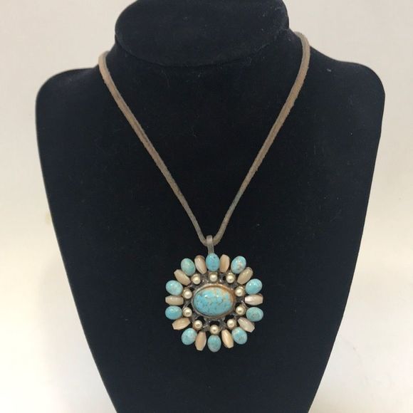 Vintage Necklace - Picture 3 of 6